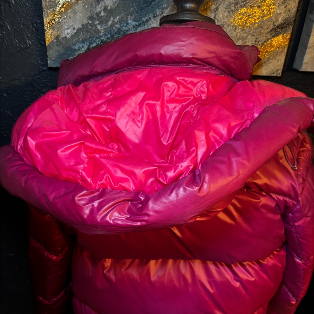 - Moncler coat - Picture 4 of 9